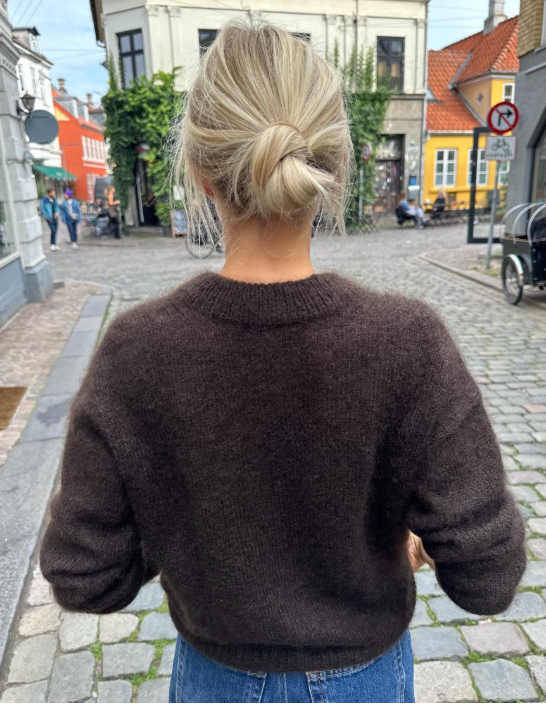 Stockholm Sweater V-Neck Anleitung - PetiteKnit