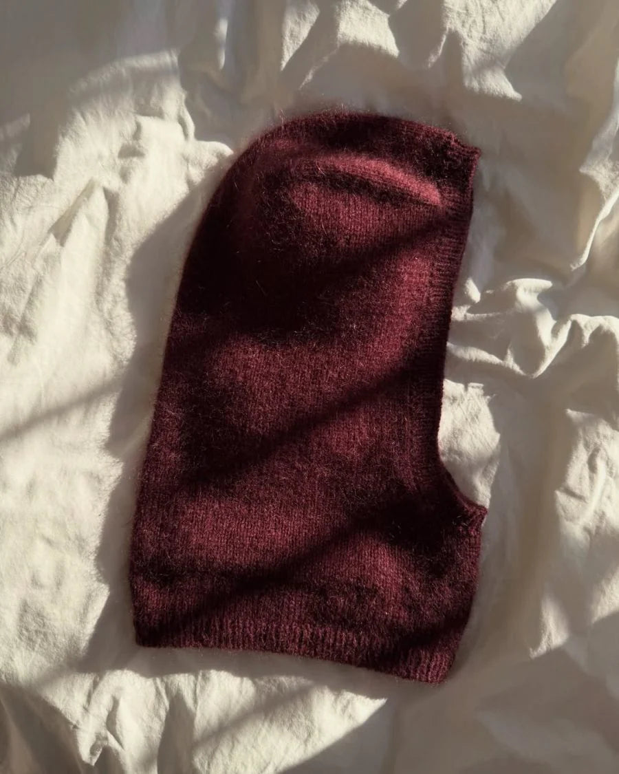 Barbara Balaclava Anleitung - PetiteKnit