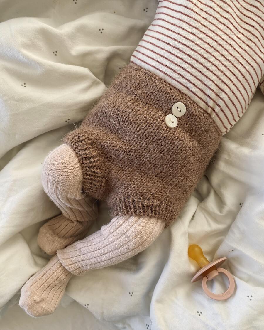 Elinors Windelhose Anleitung - PetiteKnit