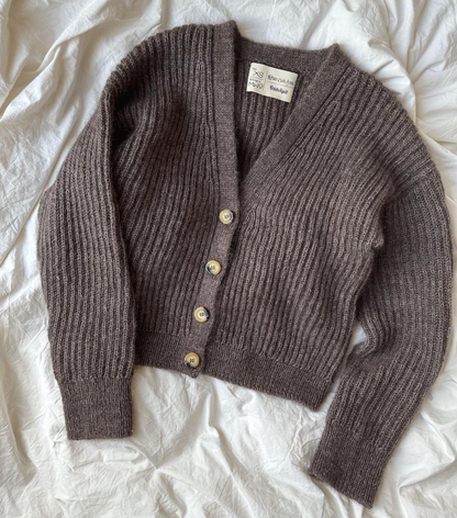 Agnete Cardigan Anleitung - PetiteKnit