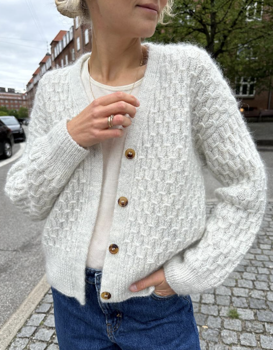 Jenny Jacket V-Neck Anleitung - PetiteKnit