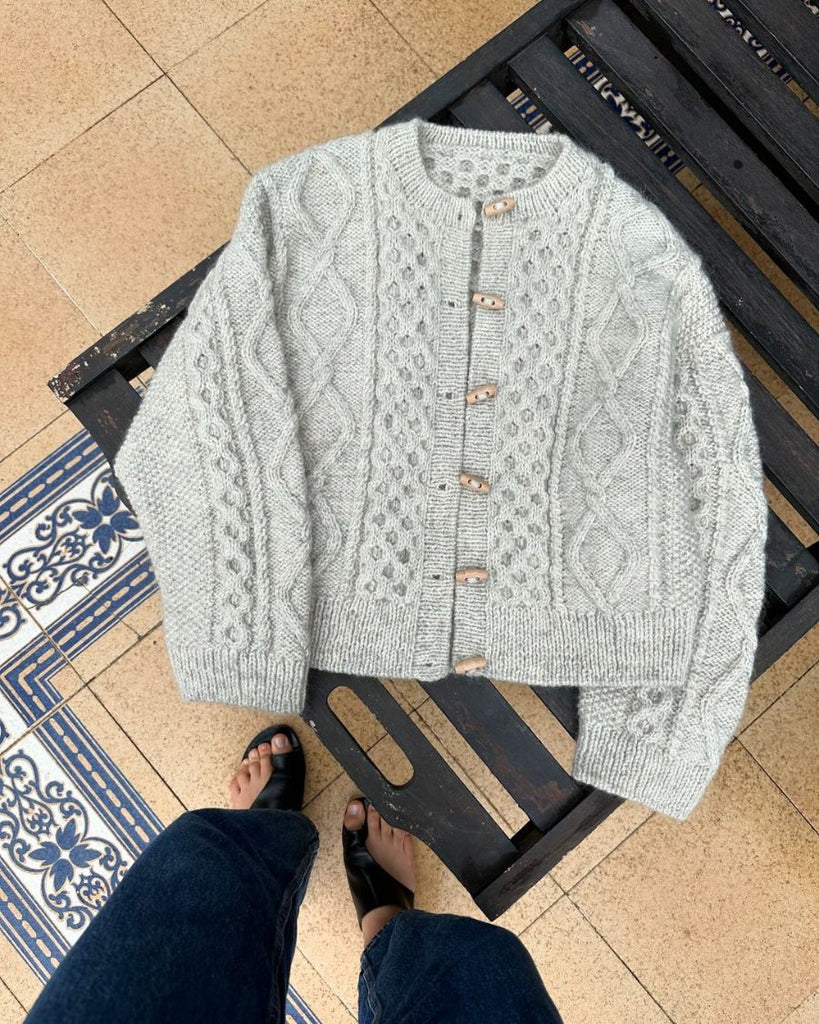 Dagmar Jacke Anleitung - PetiteKnit