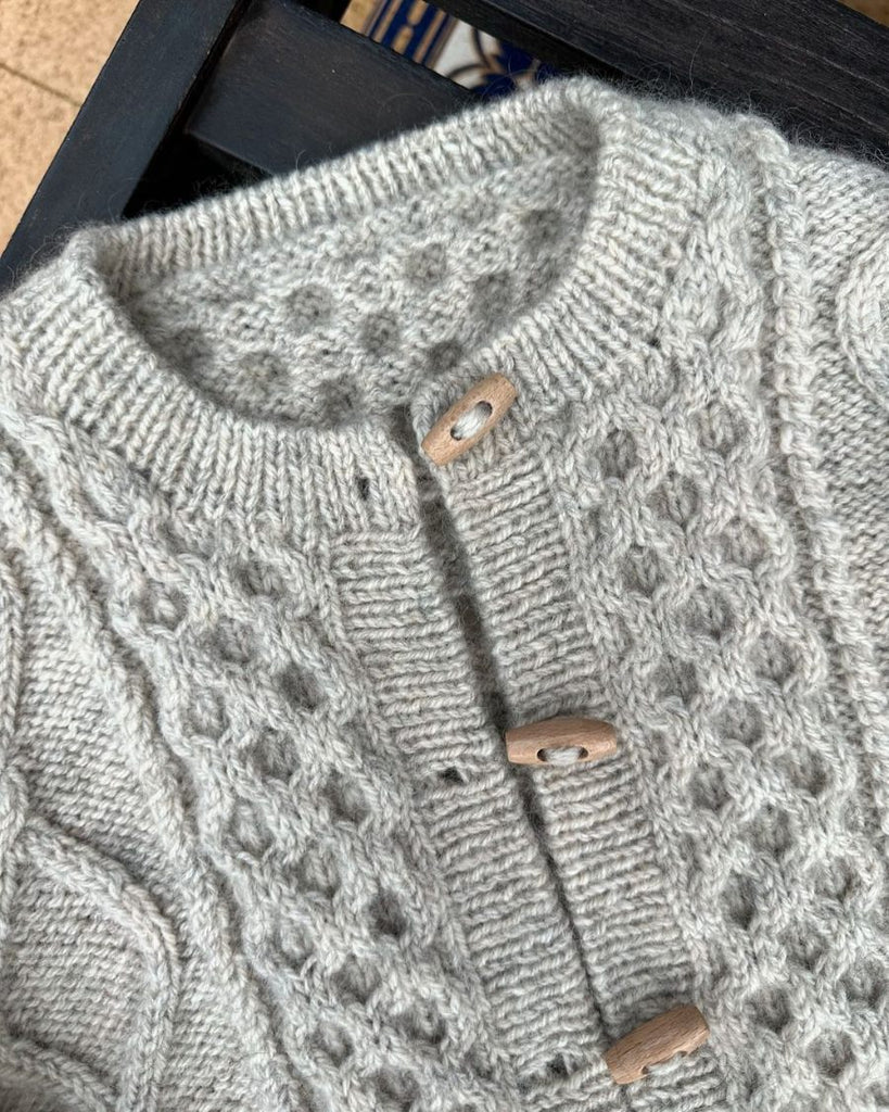 Dagmar Jacke Anleitung - PetiteKnit