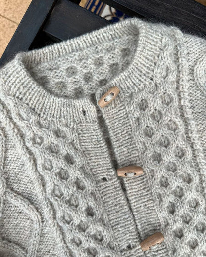 Dagmar Jacke Anleitung - PetiteKnit