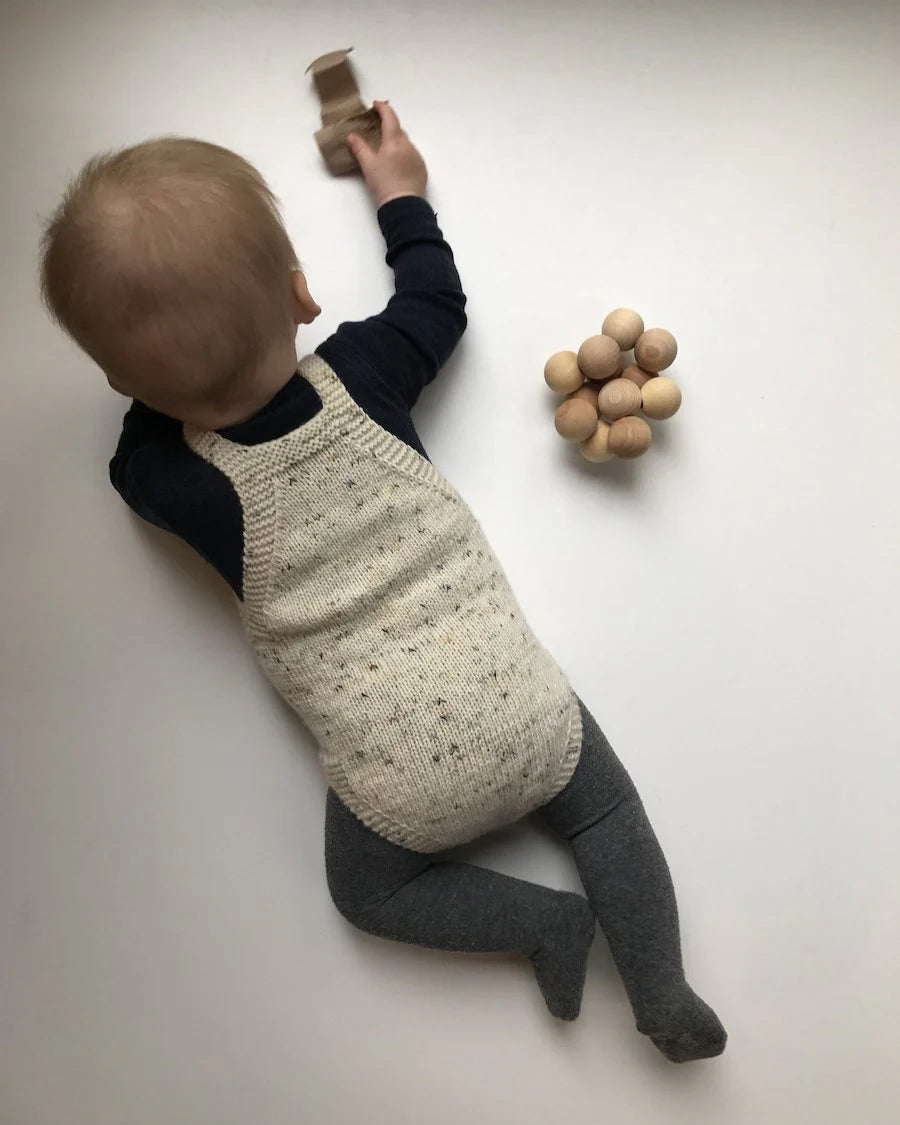 Kleine Schwester Strampler Anleitung - Petiteknit