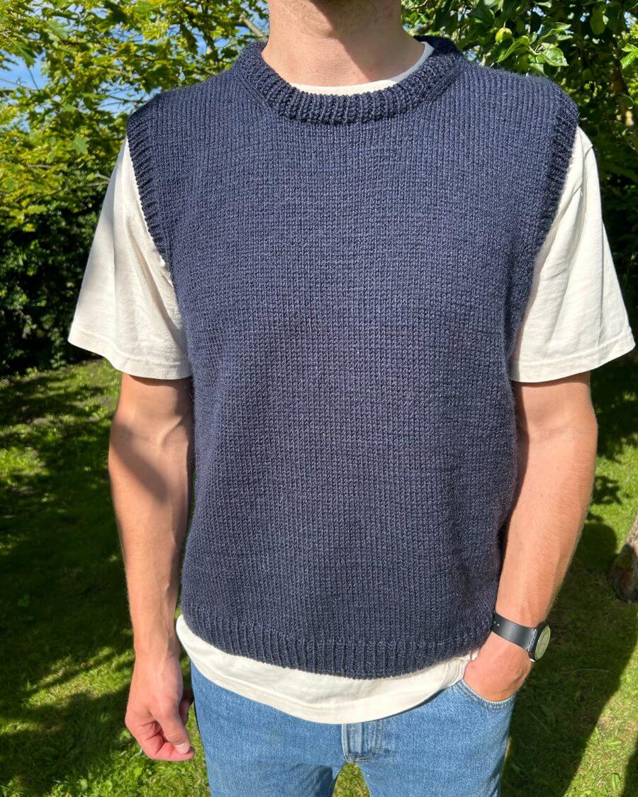Novice Slipover Man Strickpaket - Brigitte No 2